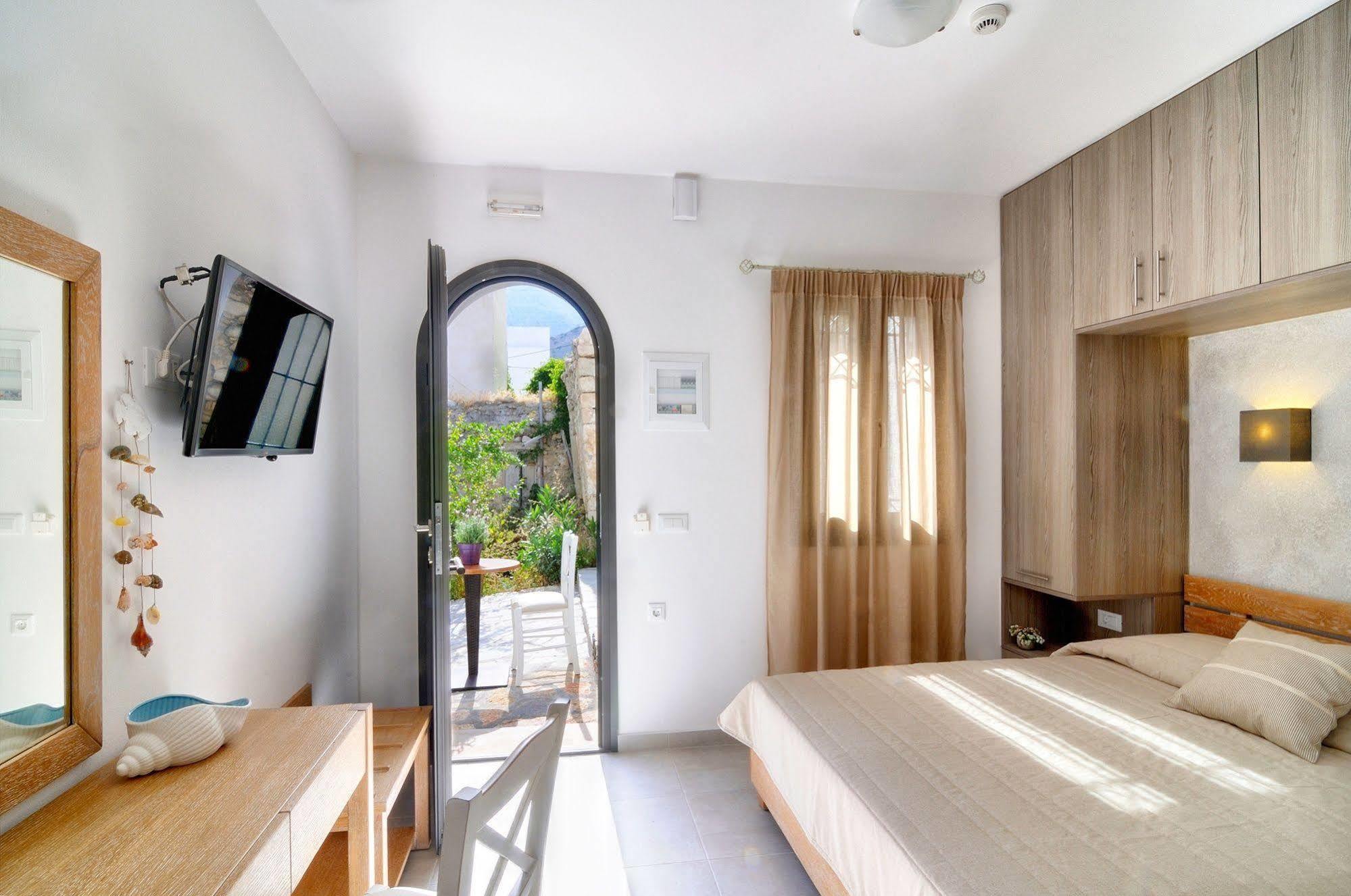 Myrtos Mare Suites Экстерьер фото