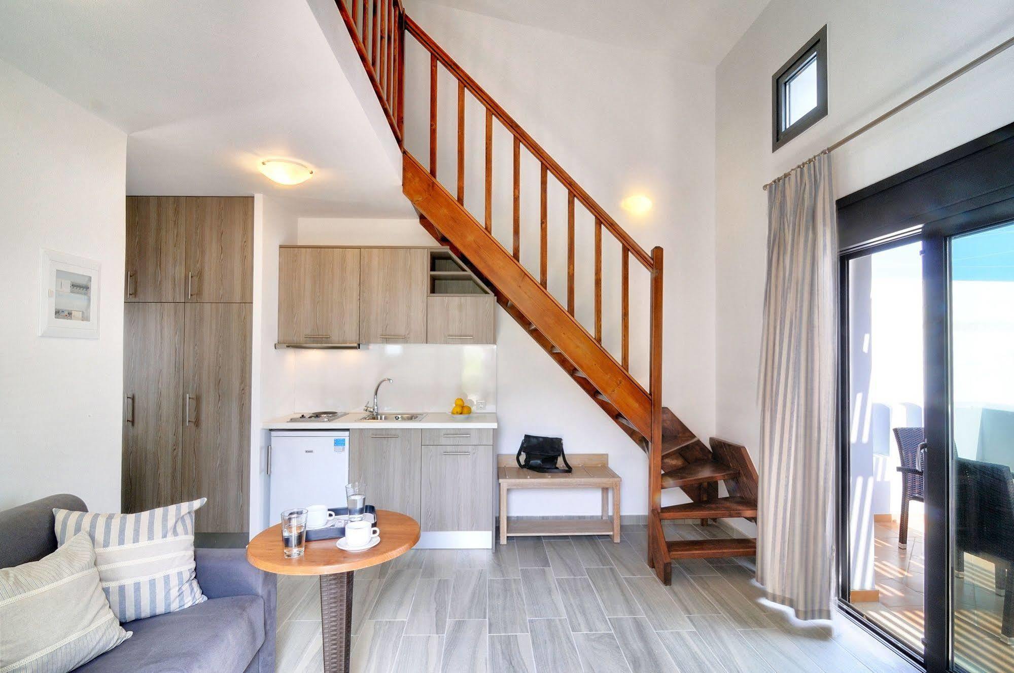 Myrtos Mare Suites Экстерьер фото