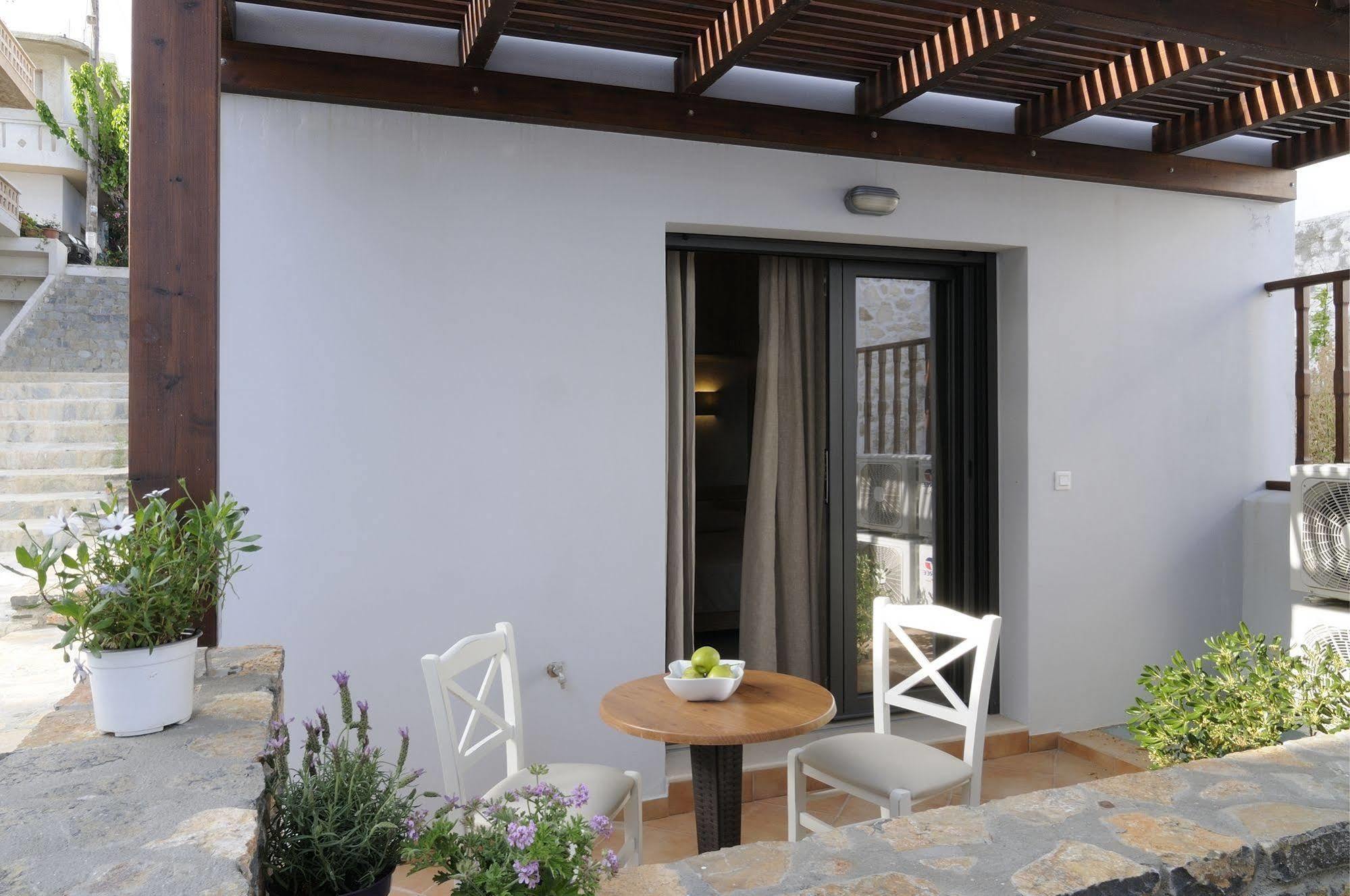 Myrtos Mare Suites Экстерьер фото